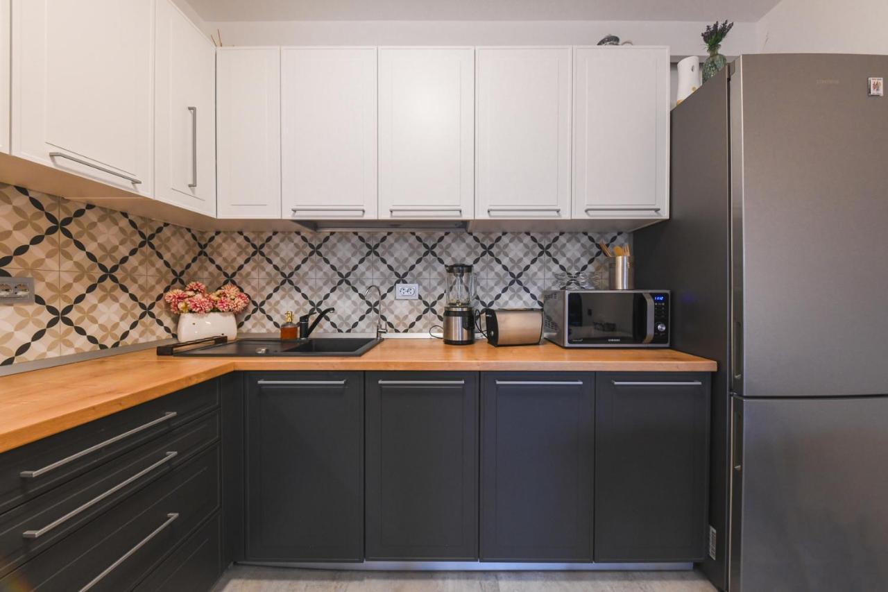 Grand Park Rose Iulius Mall Apartment คลูจ-นาโปกา ภายนอก รูปภาพ