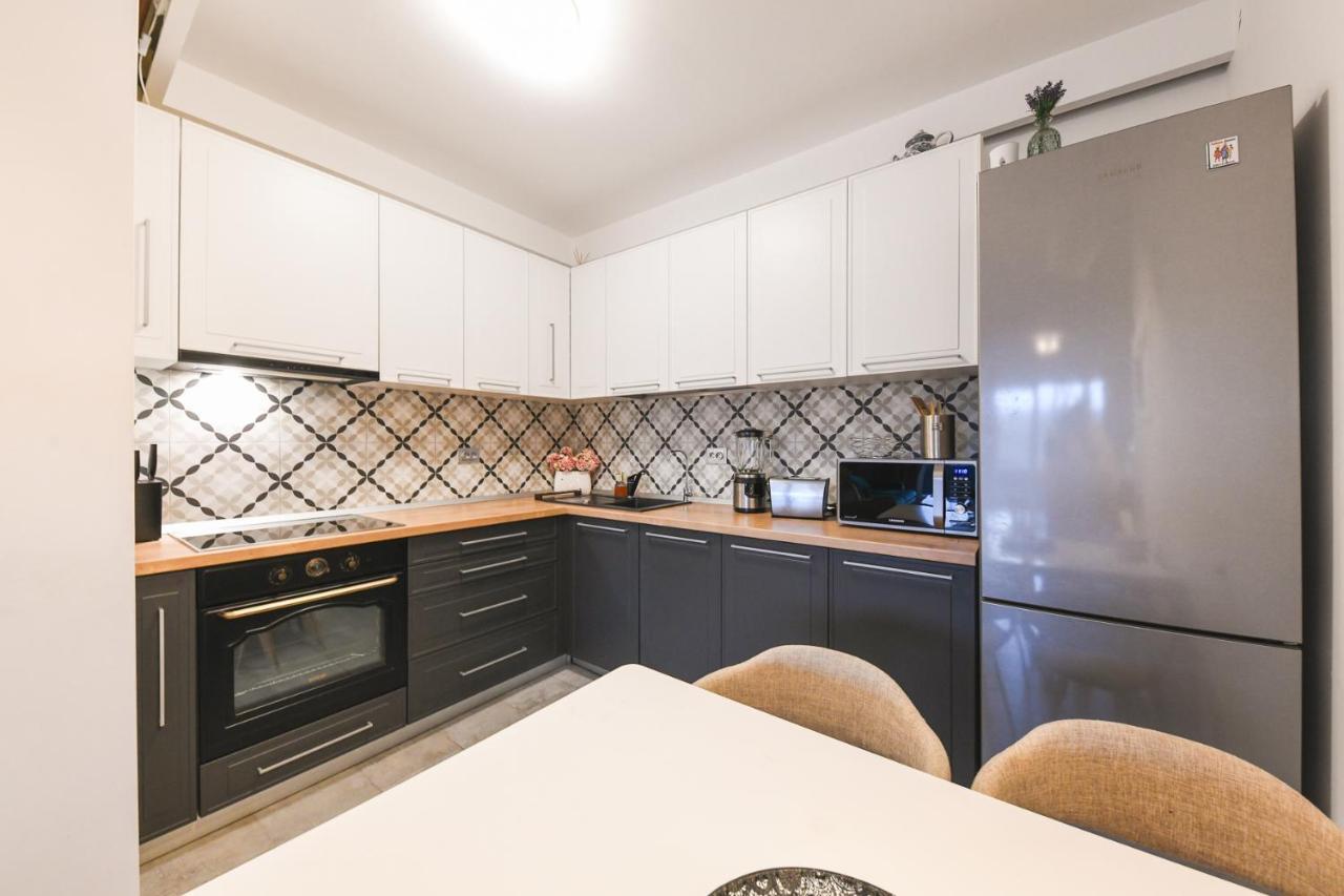 Grand Park Rose Iulius Mall Apartment คลูจ-นาโปกา ภายนอก รูปภาพ